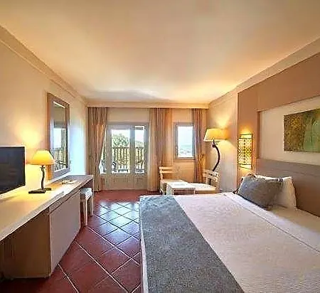 Hapimag Sea Garden 5* Yalıçiftlik